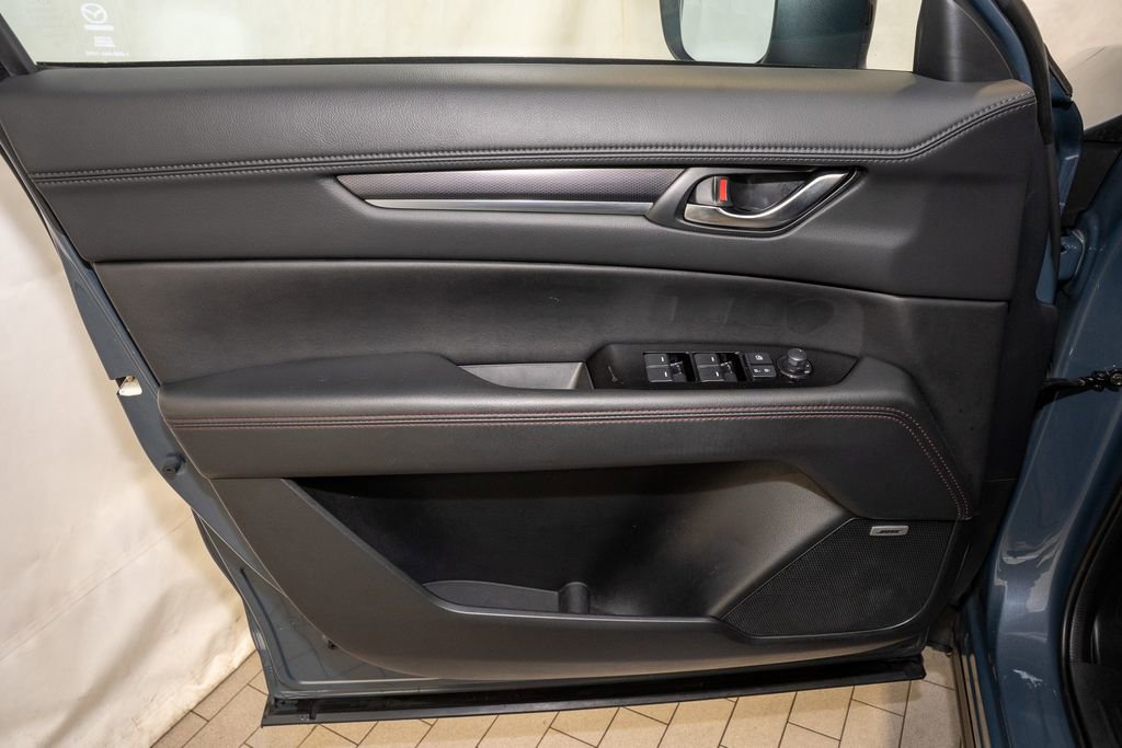 Used 2024 MAZDA CX-5 Carbon Edition image 12