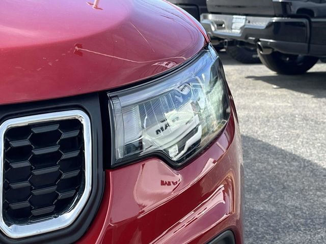 Used 2025 Jeep Compass Sport image 9