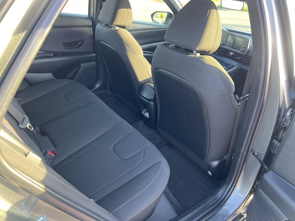 Used 2025 Hyundai Elantra Sport w/ Cargo Package FWD image 38