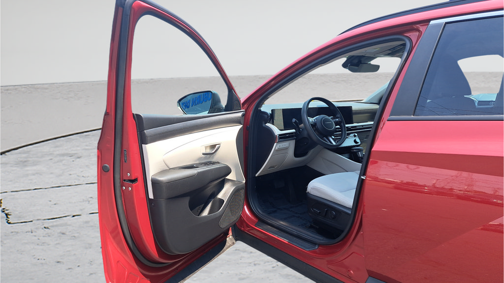 Used 2025 Hyundai Tucson SEL AWD/4WD image 9