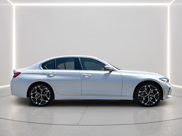 Used 2026 BMW 330i xDrive Sedan AWD/4WD image 6