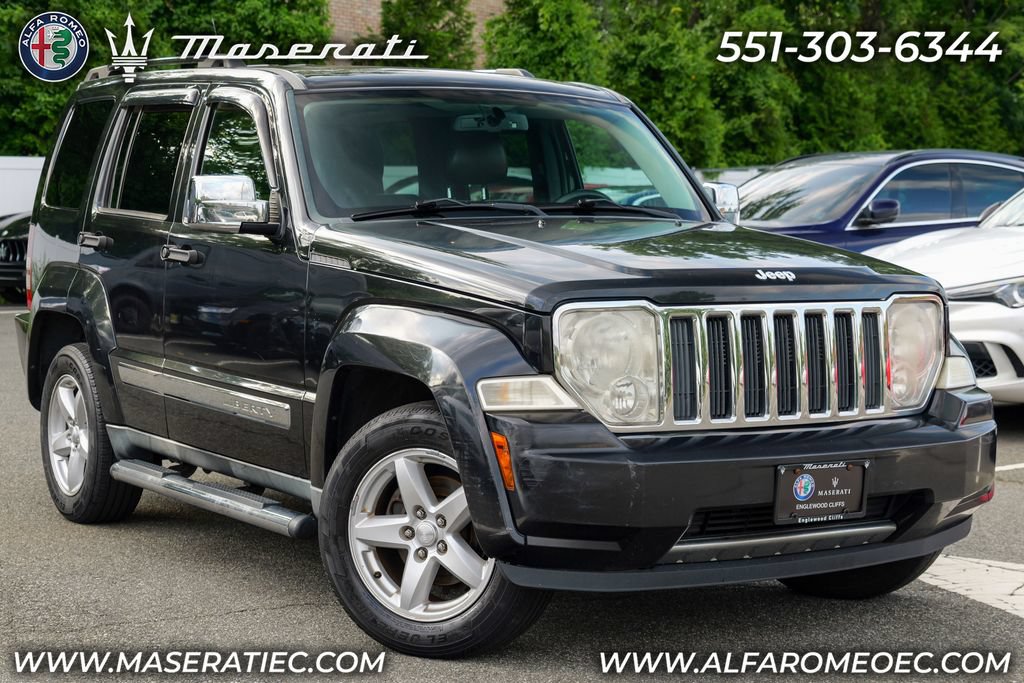 Used 2011 Jeep Liberty Limited w/ Chrome Accents Group AWD/4WD image 1