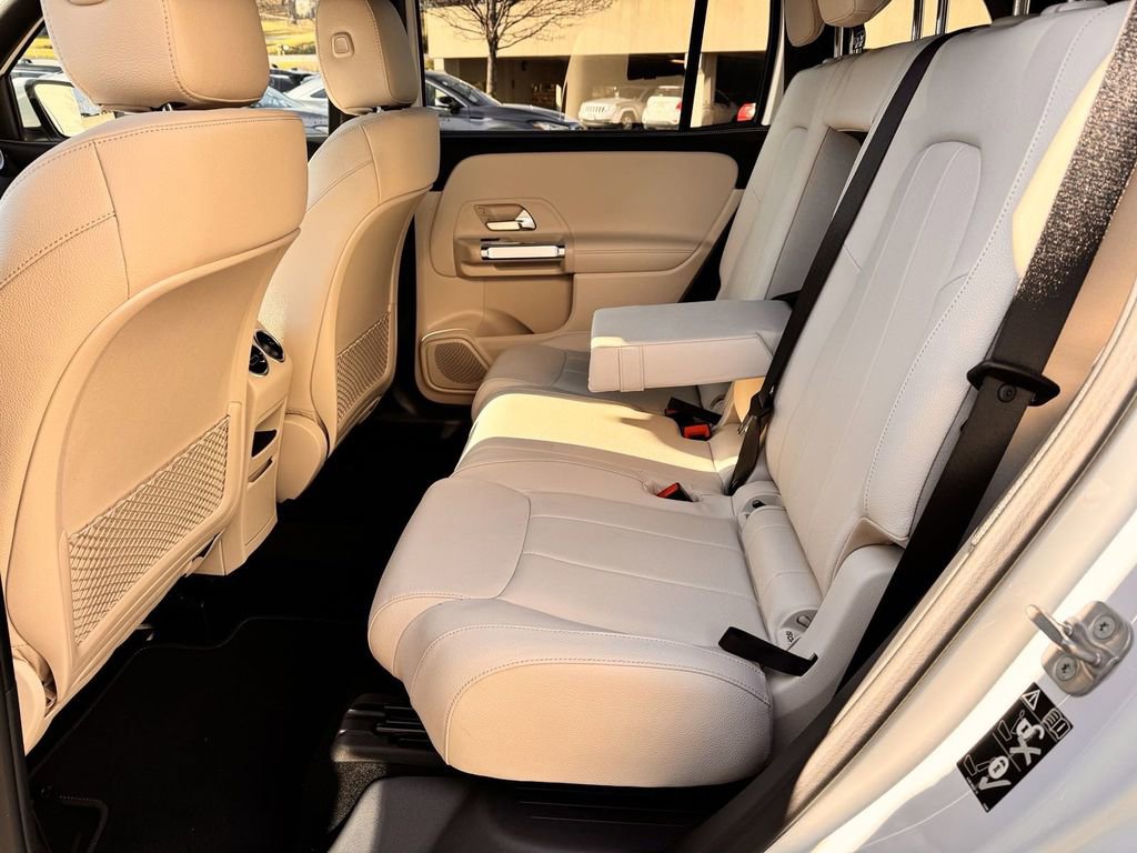 Certified 2025 Mercedes-Benz GLB 250 4MATIC image 10
