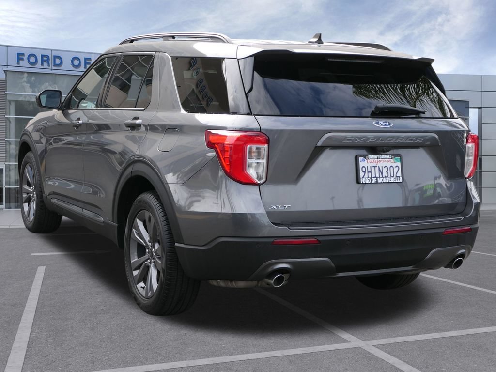 Used 2023 Ford Explorer XLT w/ Equipment Group 202A RWD image 7