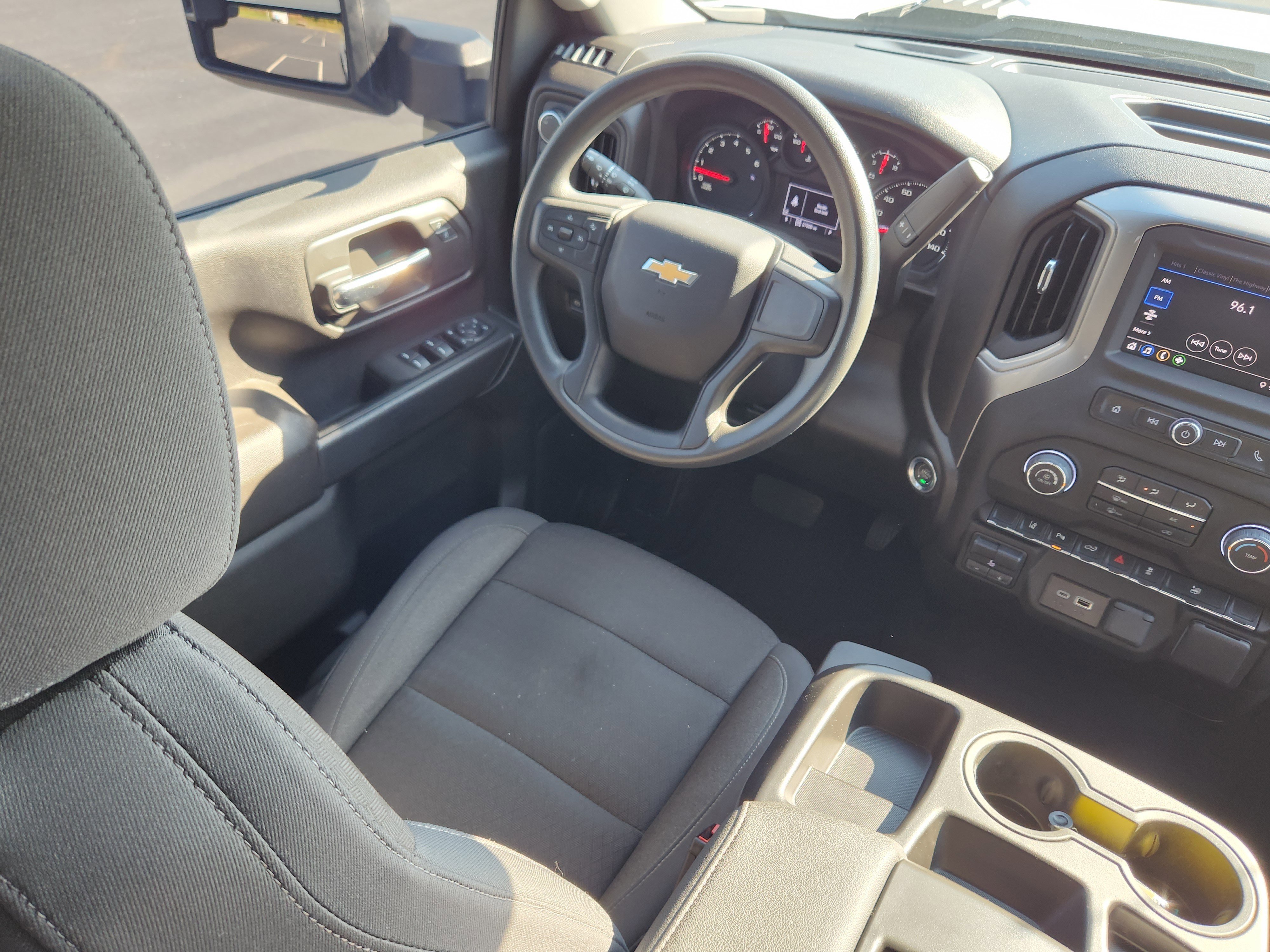 Used 2025 Chevrolet Silverado 2500 Custom w/ Custom Value Package image 14