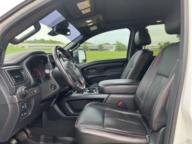 Used 2021 Nissan Titan PRO-4X w/ Pro-4x Convenience Package AWD/4WD image 12