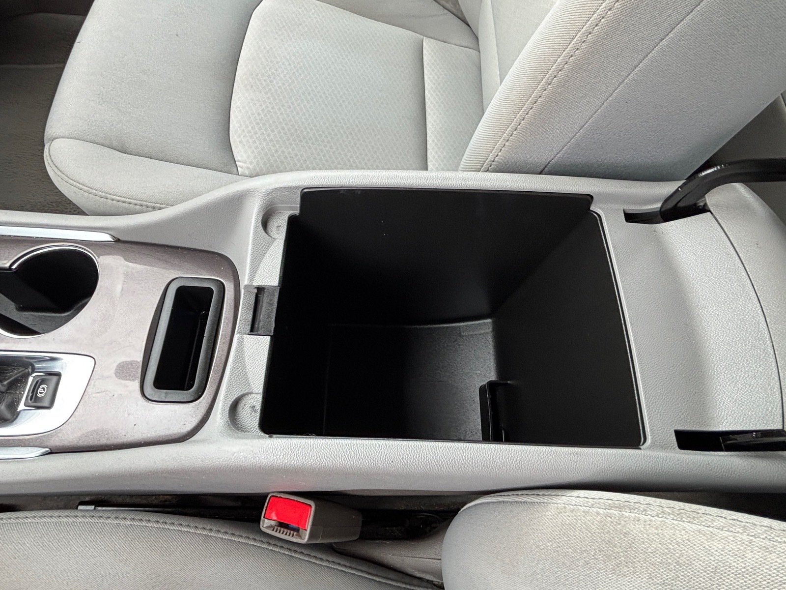 Used 2022 Chevrolet Malibu LT FWD image 18