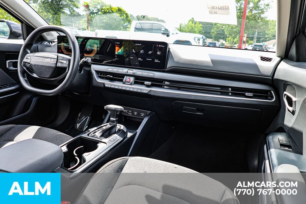 Used 2025 Kia K4 FWD image 29