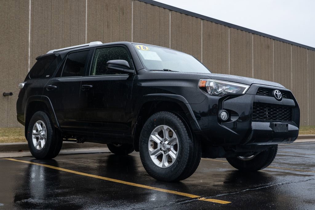 Used 2018 Toyota 4Runner SR5 image 2