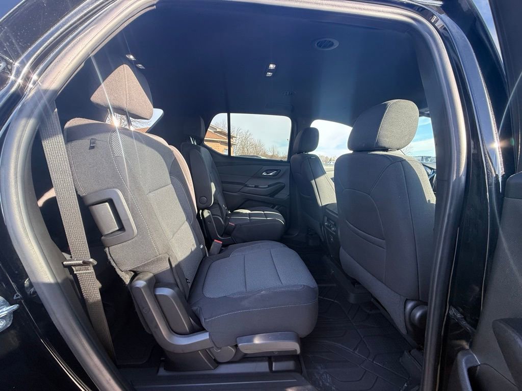 Used 2022 Chevrolet Traverse LT w/ LPO, Floor Liner Package image 24