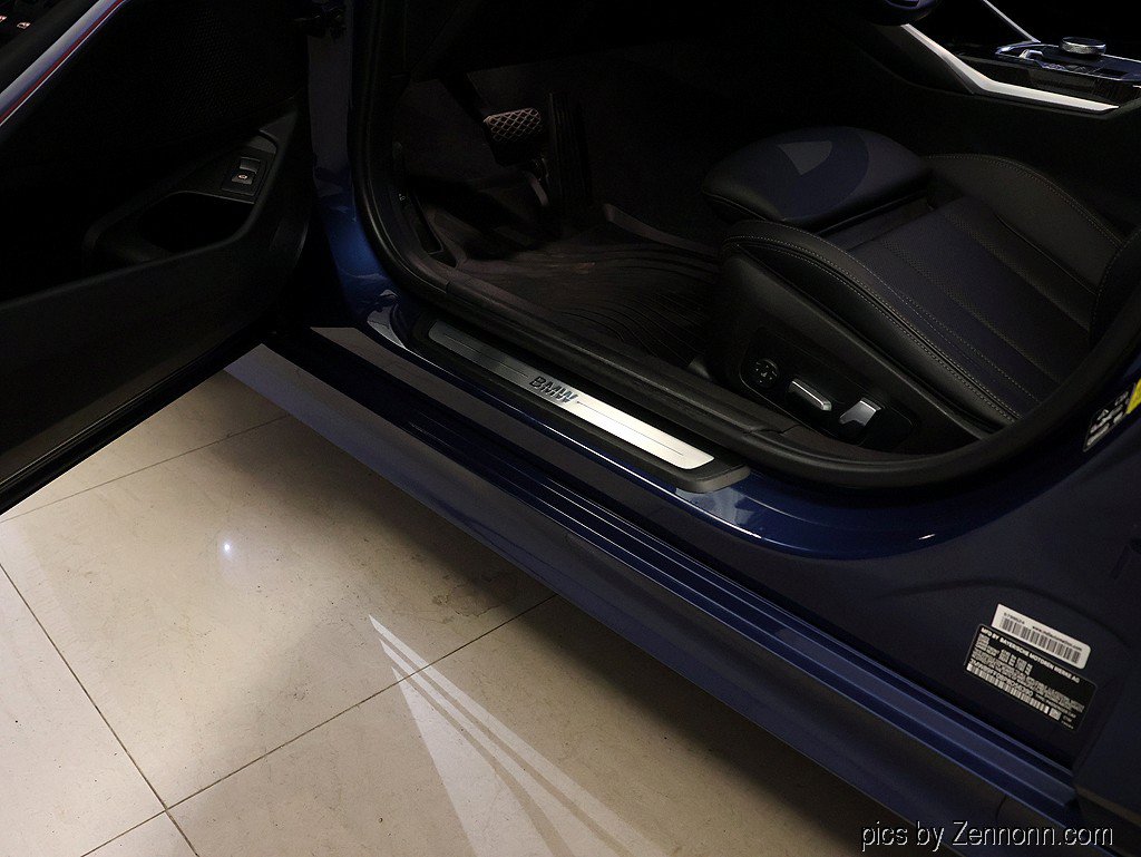 Certified 2023 BMW 330i xDrive Sedan w/ Premium Package AWD/4WD image 25