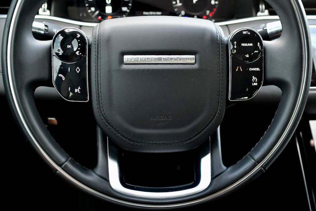 Used 2020 Land Rover Range Rover Evoque SE image 44