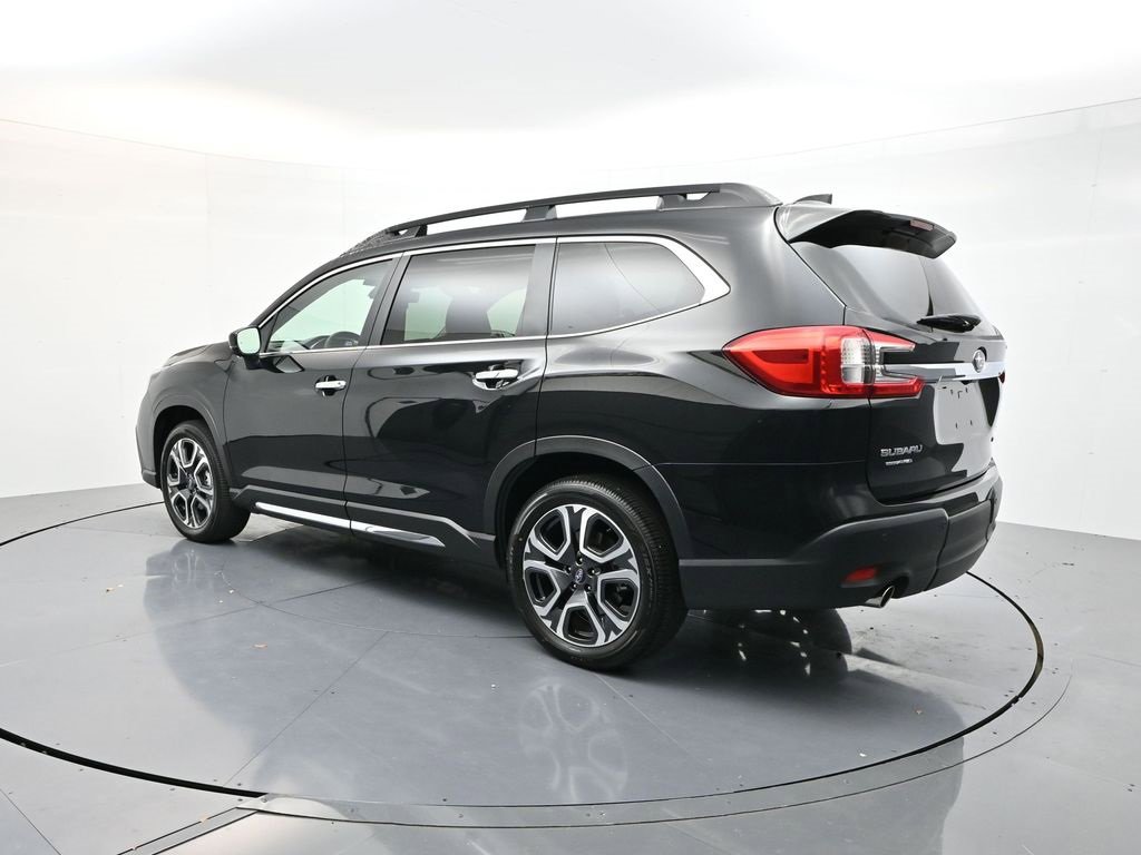 Used 2025 Subaru Ascent Touring image 5