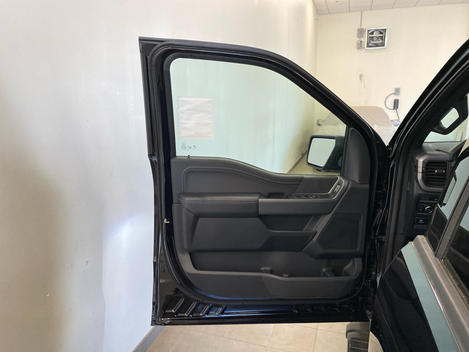 New 2026 Ford F150 XLT w/ Equipment Group 302A MID AWD/4WD image 44