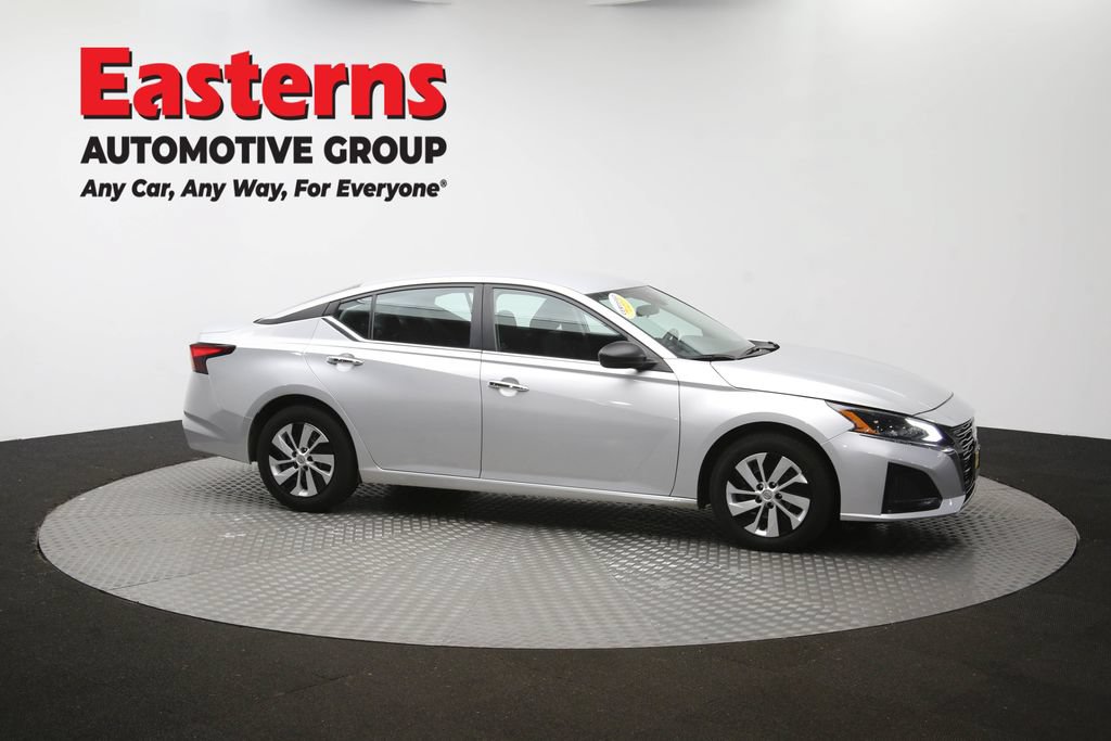 Used 2024 Nissan Altima 2.5 S FWD image 46