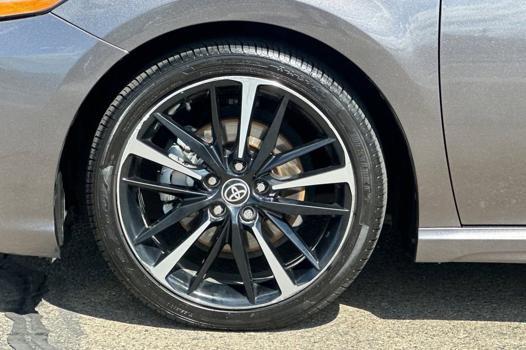 Used 2020 Toyota Camry XSE w/ Navigation Package FWD image 26