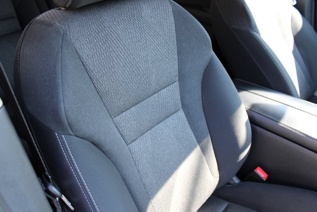 Used 2024 Nissan Rogue SV FWD image 21