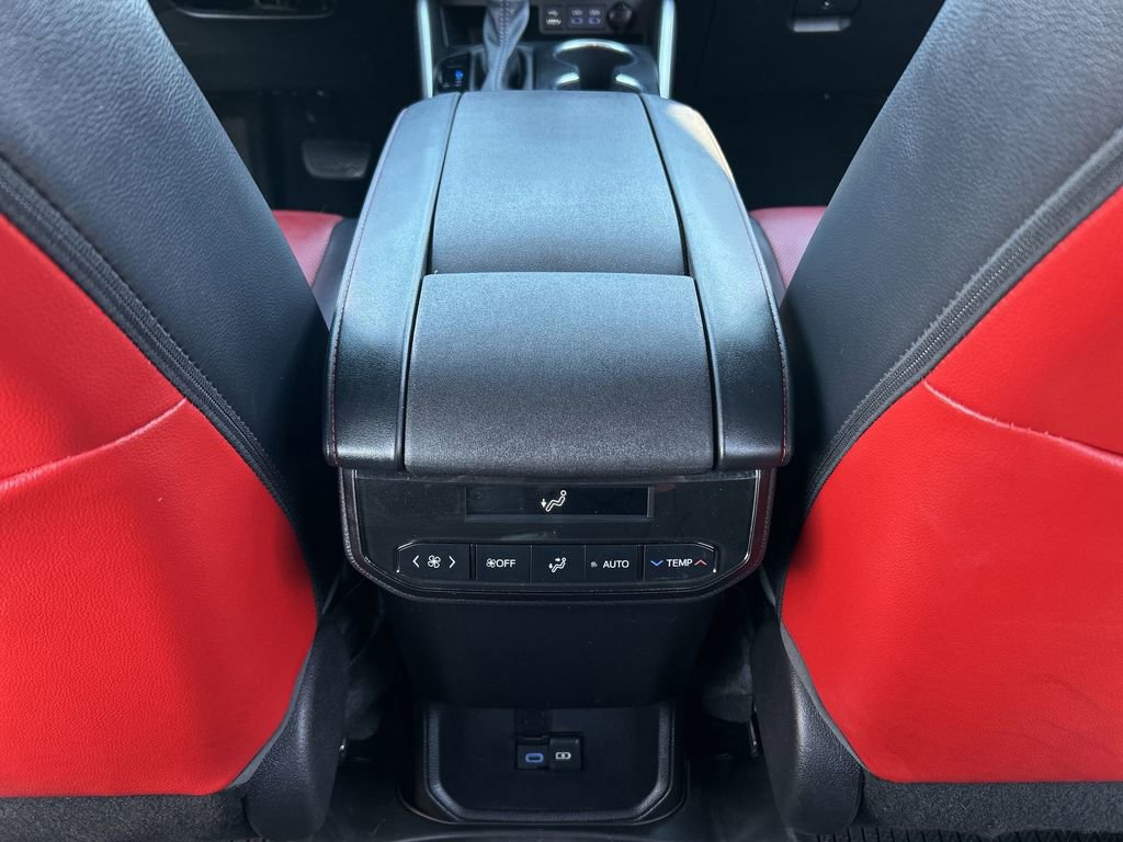 Used 2022 Toyota Highlander XSE image 22