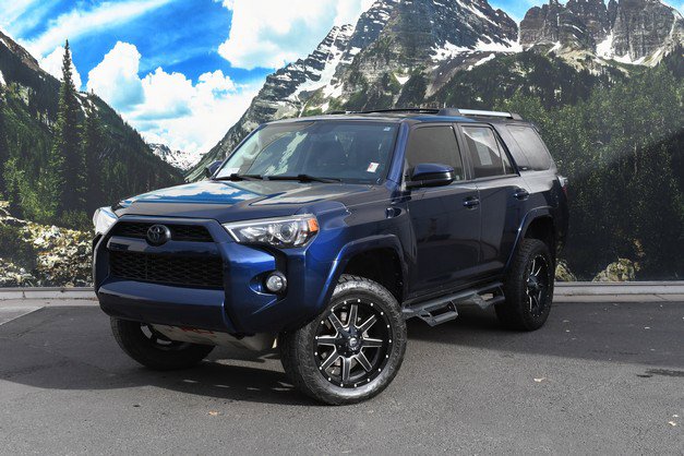 Used 2019 Toyota 4Runner SR5 image 6