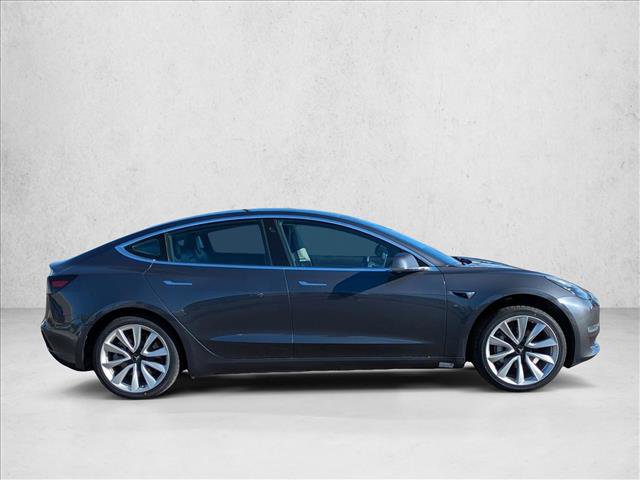 Used 2019 Tesla Model 3 Standard Range Plus image 4