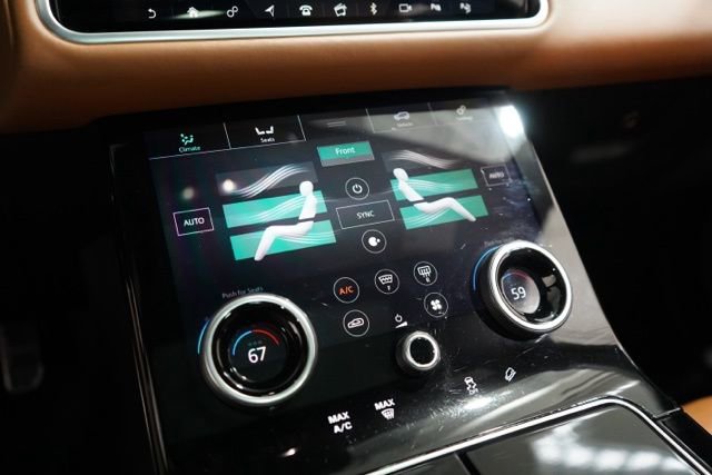 Used 2018 Land Rover Range Rover Velar R-Dynamic HSE image 29