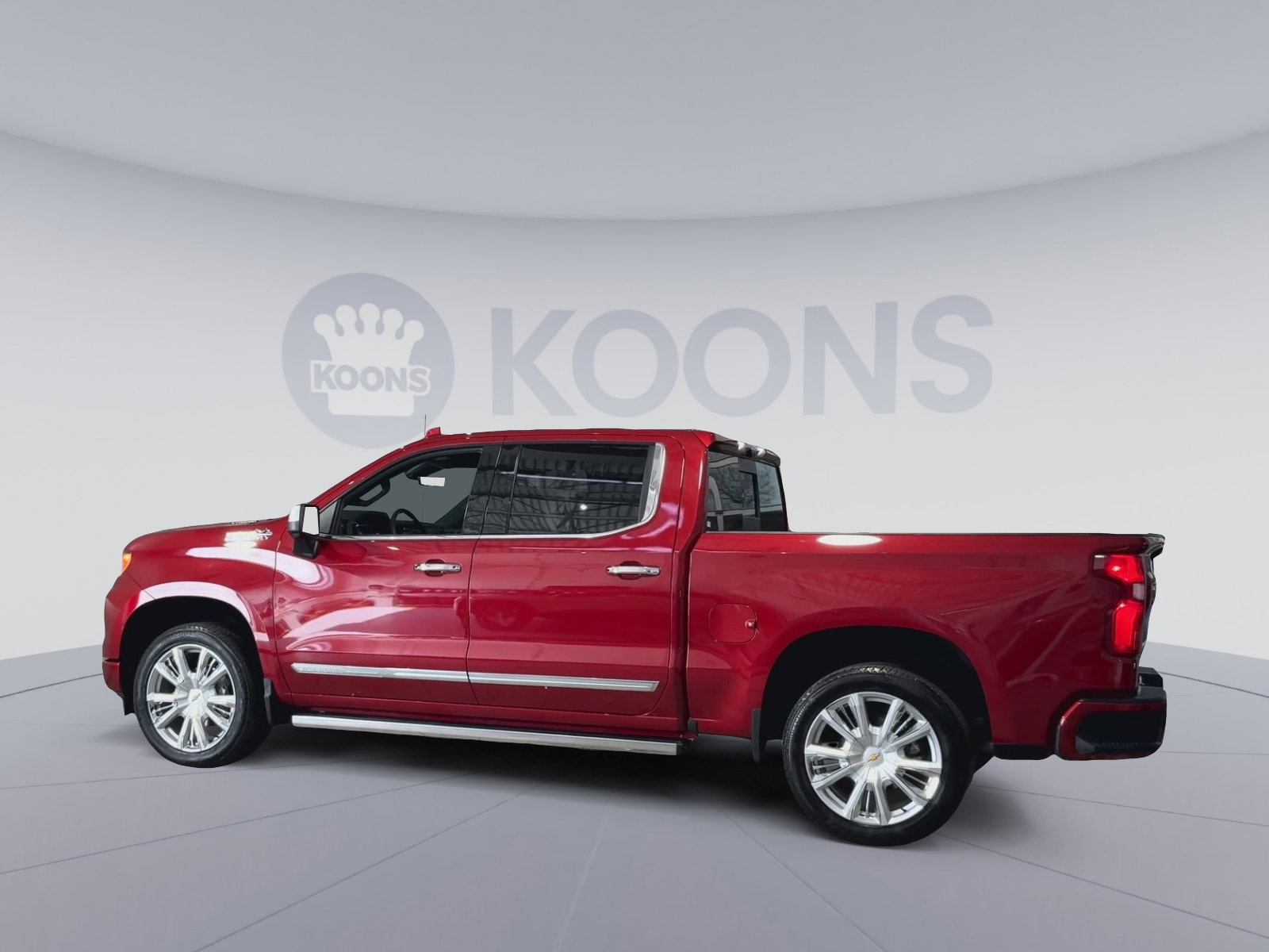 Used 2025 Chevrolet Silverado 1500 High Country AWD/4WD image 8