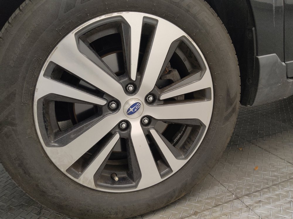 Used 2019 Subaru Outback 3.6R Limited AWD/4WD image 31