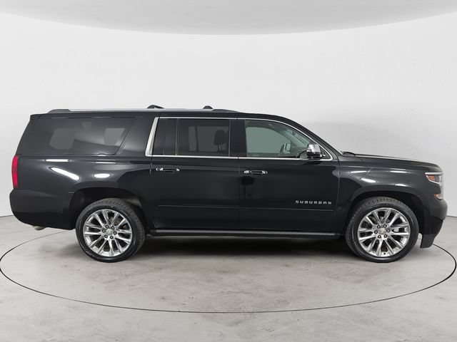 Used 2019 Chevrolet Suburban Premier w/ Premier Plus Edition AWD/4WD image 6