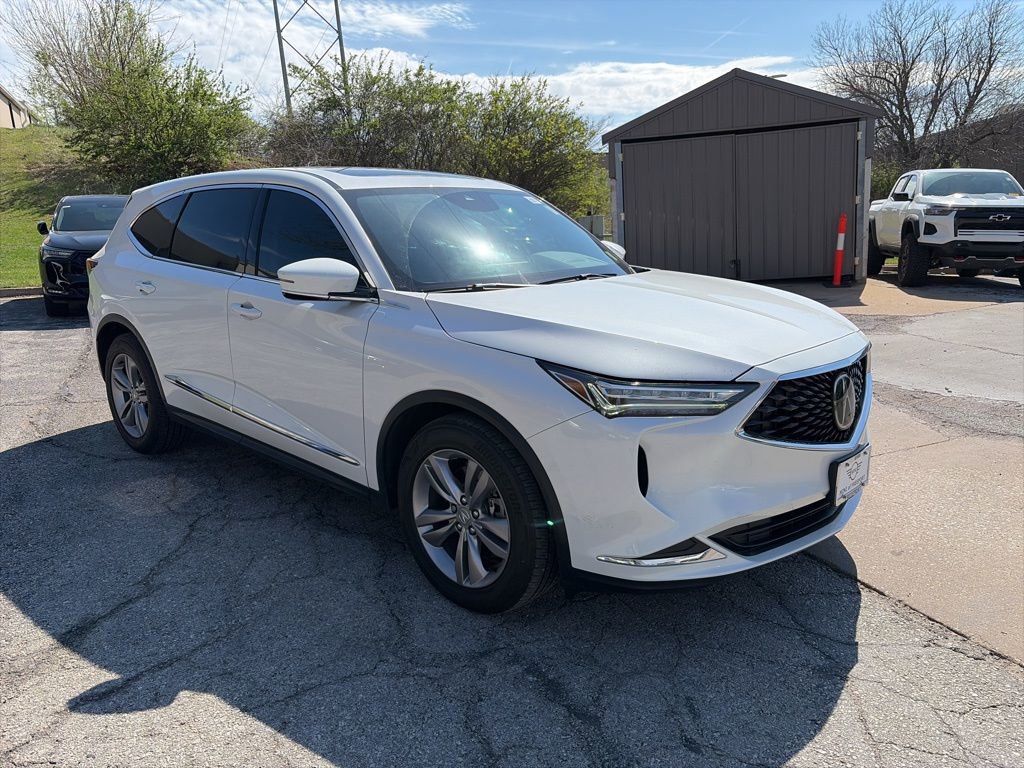 Certified 2023 Acura MDX SH-AWD image 3