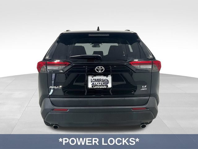 Used 2019 Toyota RAV4 LE AWD/4WD image 9