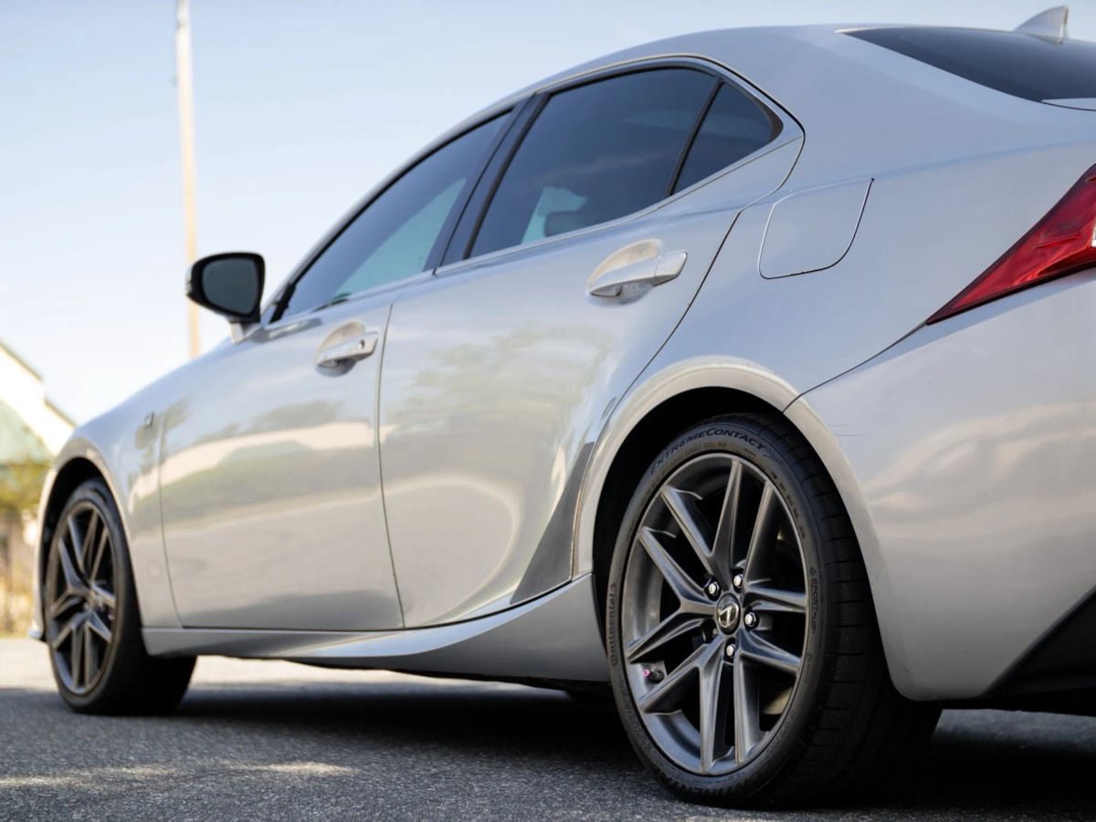 Used 2016 Lexus IS 200t w/ F Sport Package RWD image 16