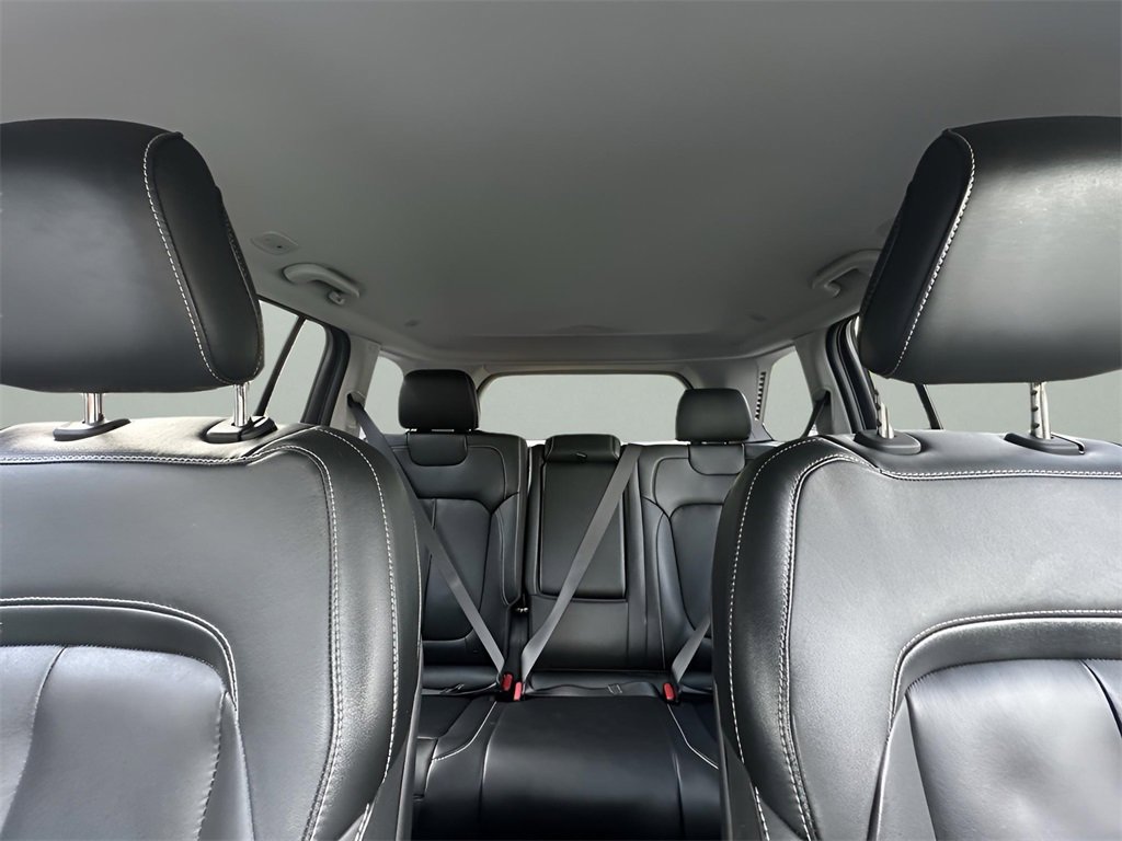 Used 2023 Jeep Grand Cherokee Limited image 23