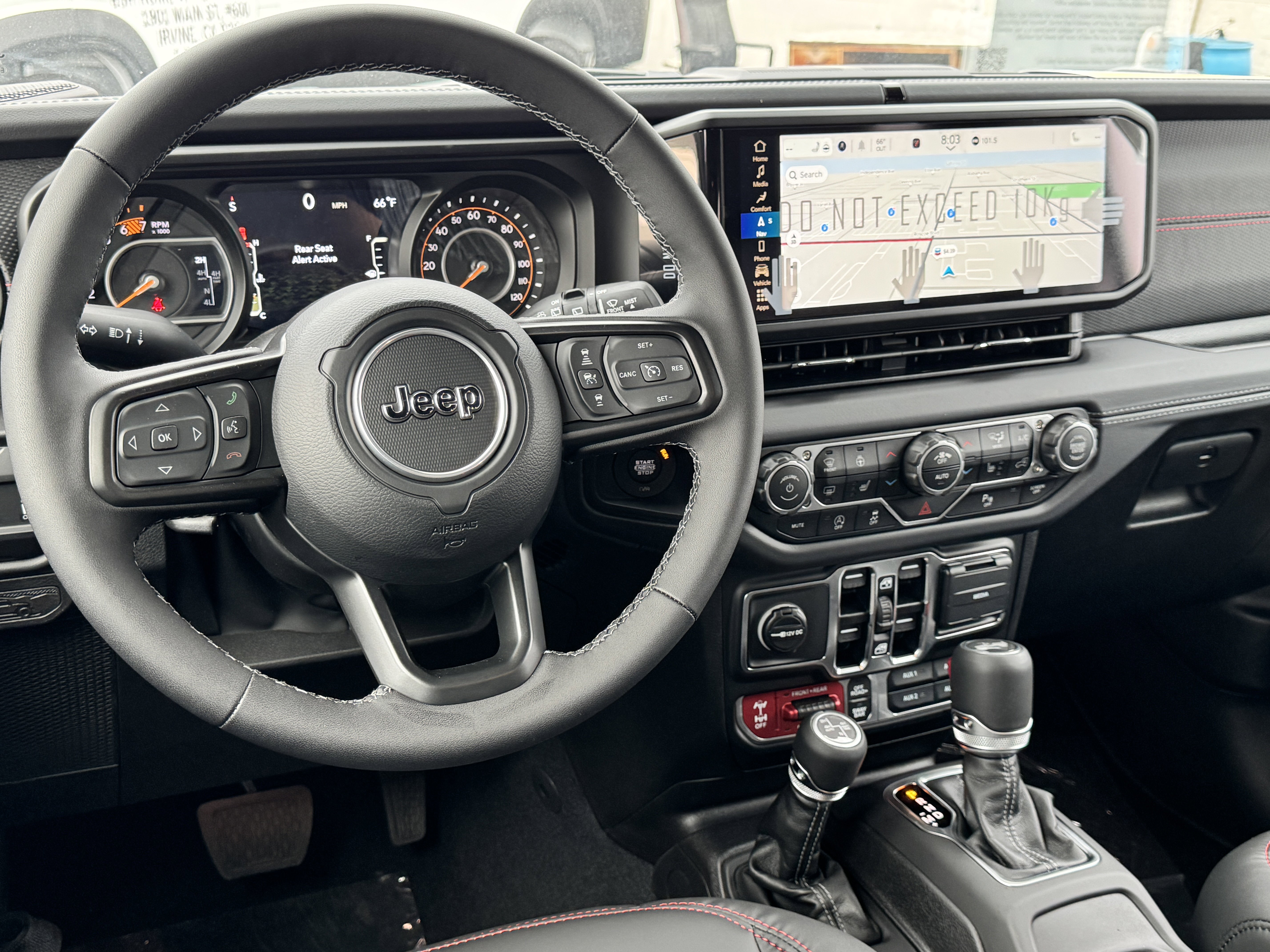 New 2025 Jeep Wrangler Unlimited Rubicon image 32