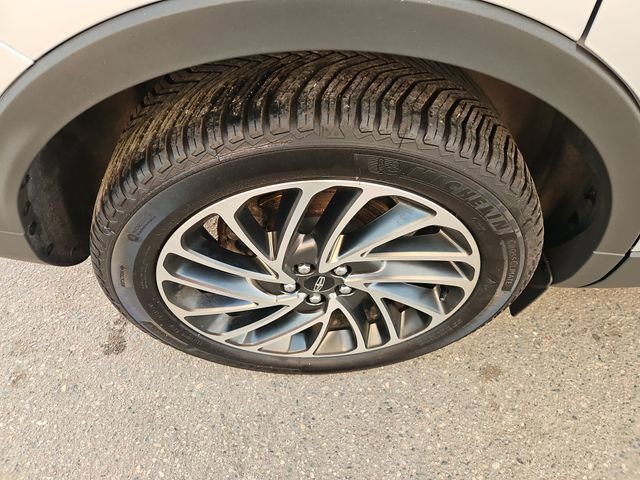 Used 2019 Lincoln Nautilus Reserve w/ Cargo Utility Package AWD/4WD image 17