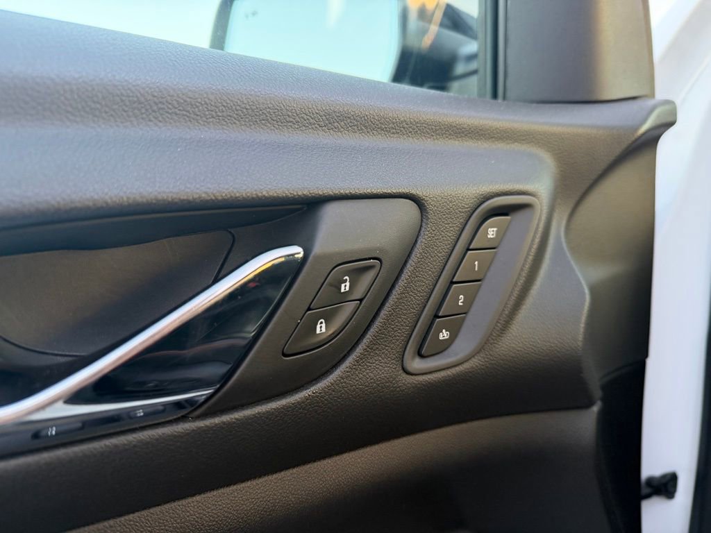 Used 2023 GMC Acadia AT4 w/ Technology Package image 12