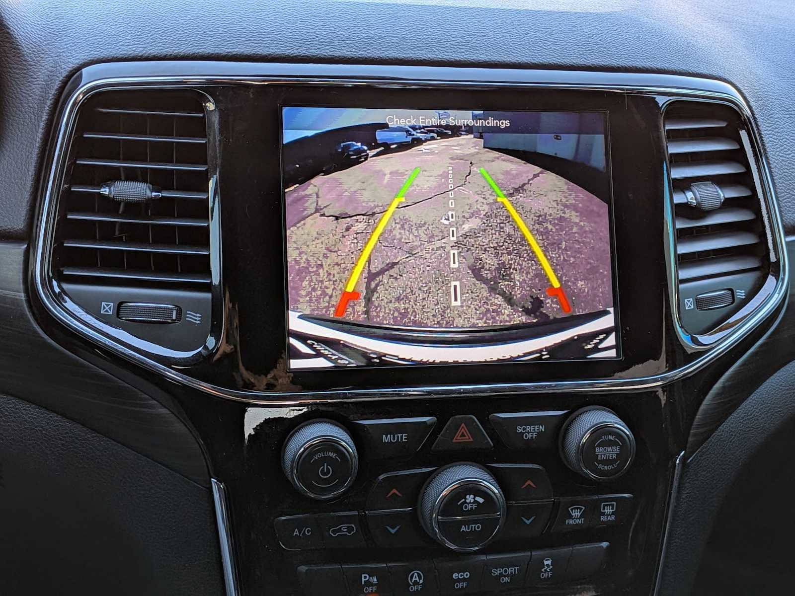 Used 2019 Jeep Grand Cherokee Altitude AWD/4WD image 20