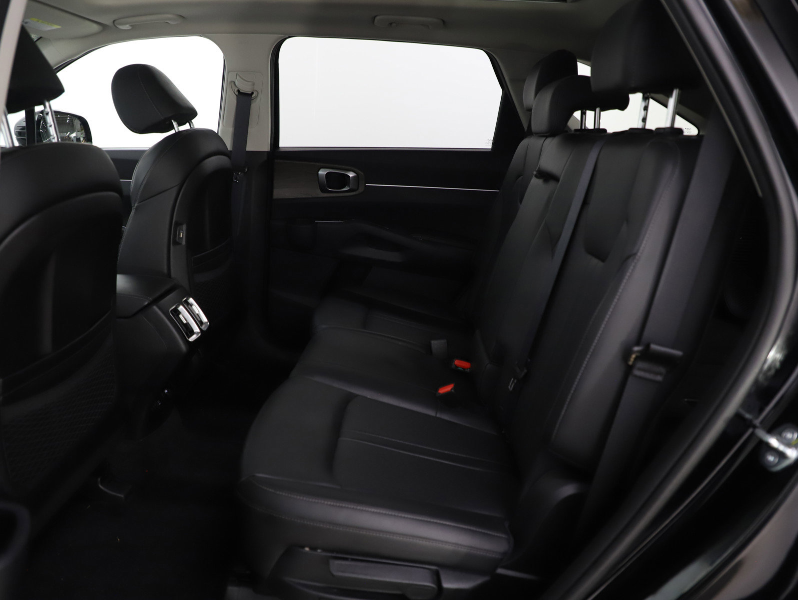 Used 2023 Kia Sorento S w/ Panoramic Sunroof Package image 15