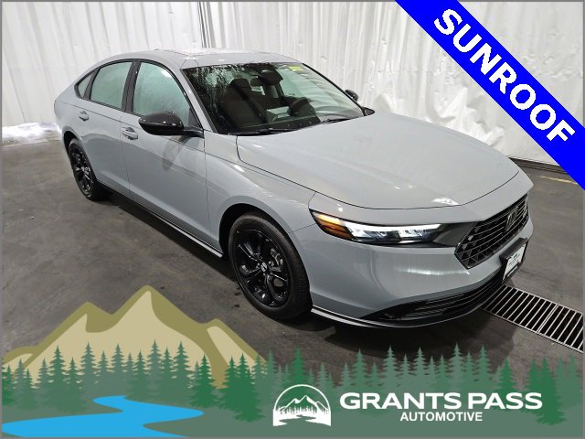 New 2025 Honda Accord SE