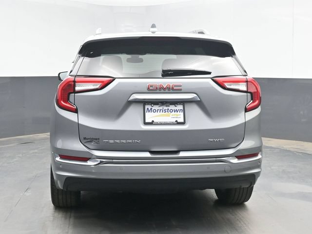 Used 2023 GMC Terrain Denali w/ Denali Premium Package AWD/4WD image 13