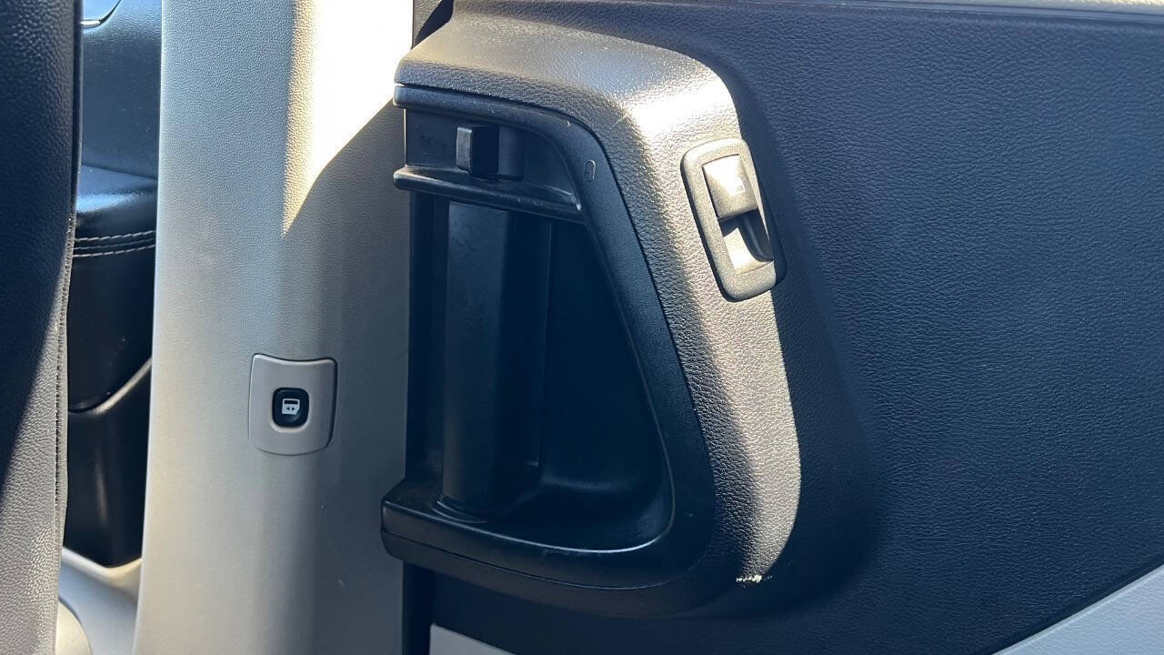 Used 2017 Dodge Grand Caravan SXT FWD image 28