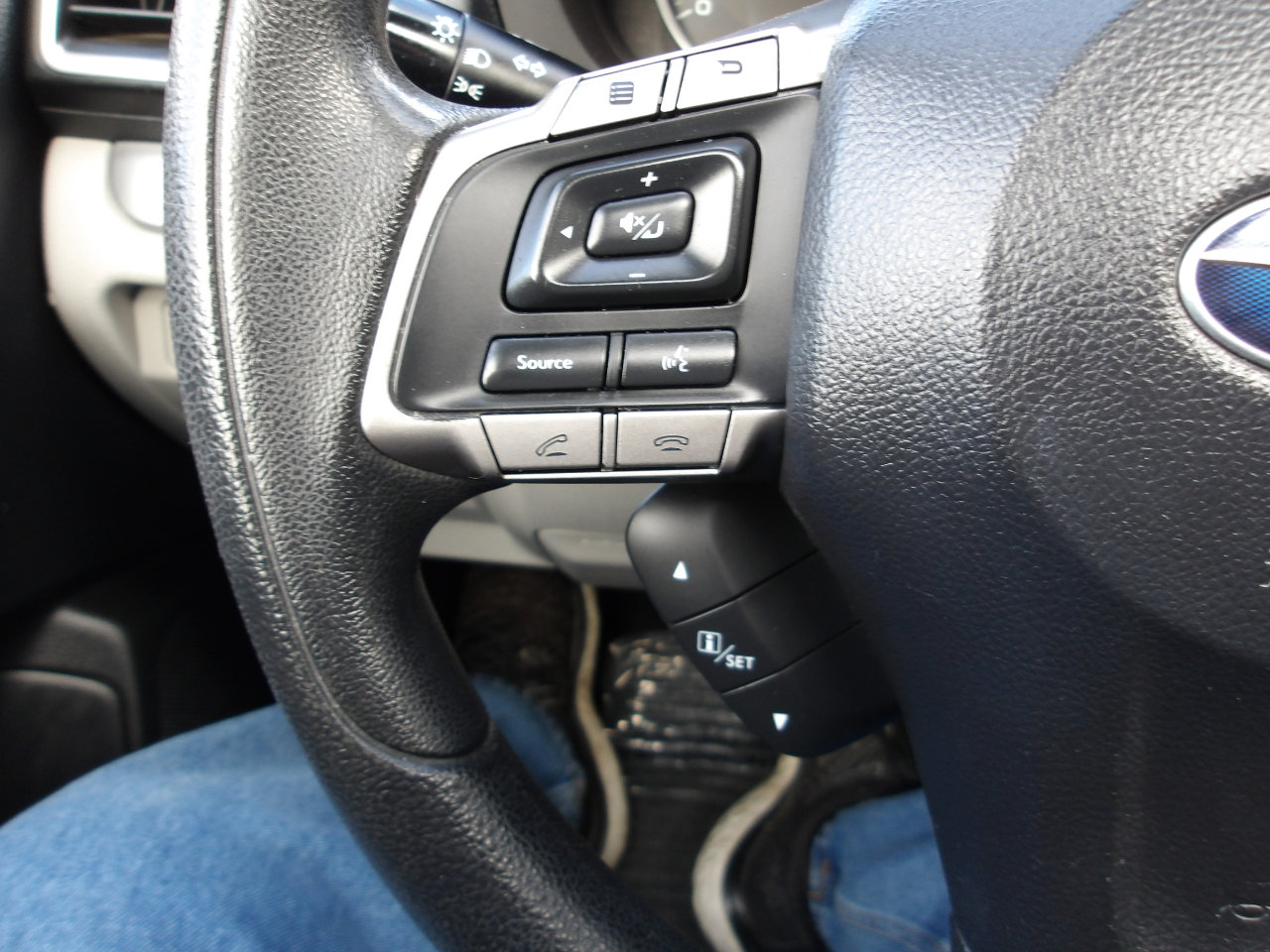 Used 2016 Subaru Forester 2.5i Premium w/ All-Weather Package image 16