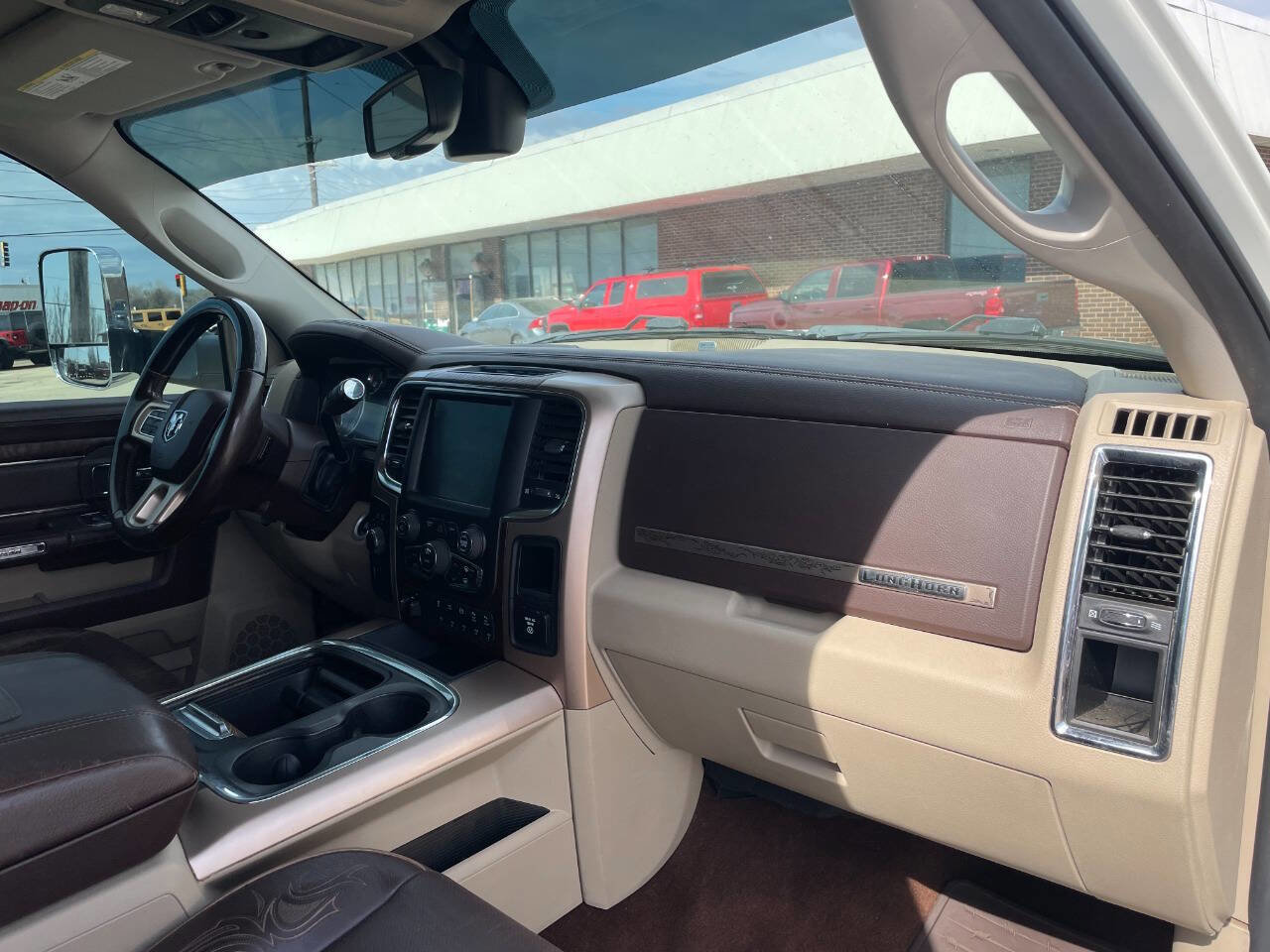 Used 2017 RAM 2500 Longhorn image 33