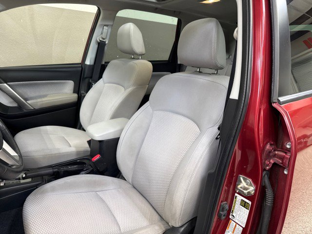 Used 2017 Subaru Forester 2.5i Premium w/ All-Weather Package image 17