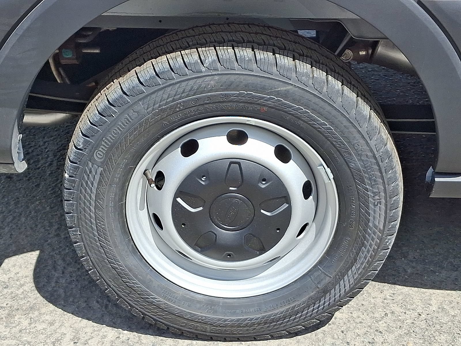New 2025 Ford Transit 150 Low Roof w/ Load Area Protection Package RWD image 5
