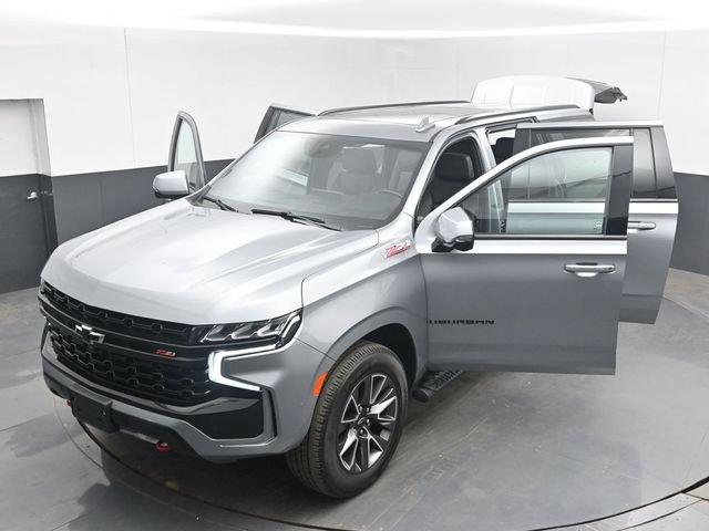 Used 2023 Chevrolet Suburban Z71 w/ Luxury Package AWD/4WD image 55