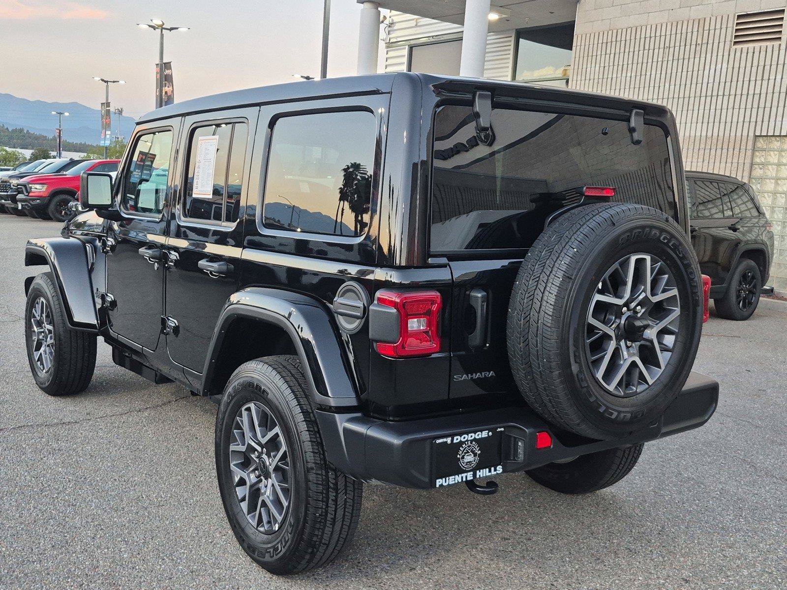 Certified 2026 Jeep Wrangler Unlimited Sahara AWD/4WD image 5