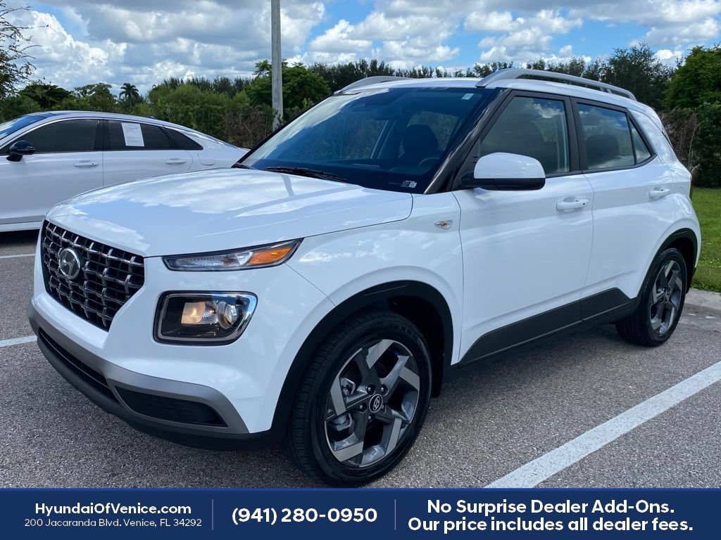 Certified 2026 Hyundai Venue SEL FWD image 9