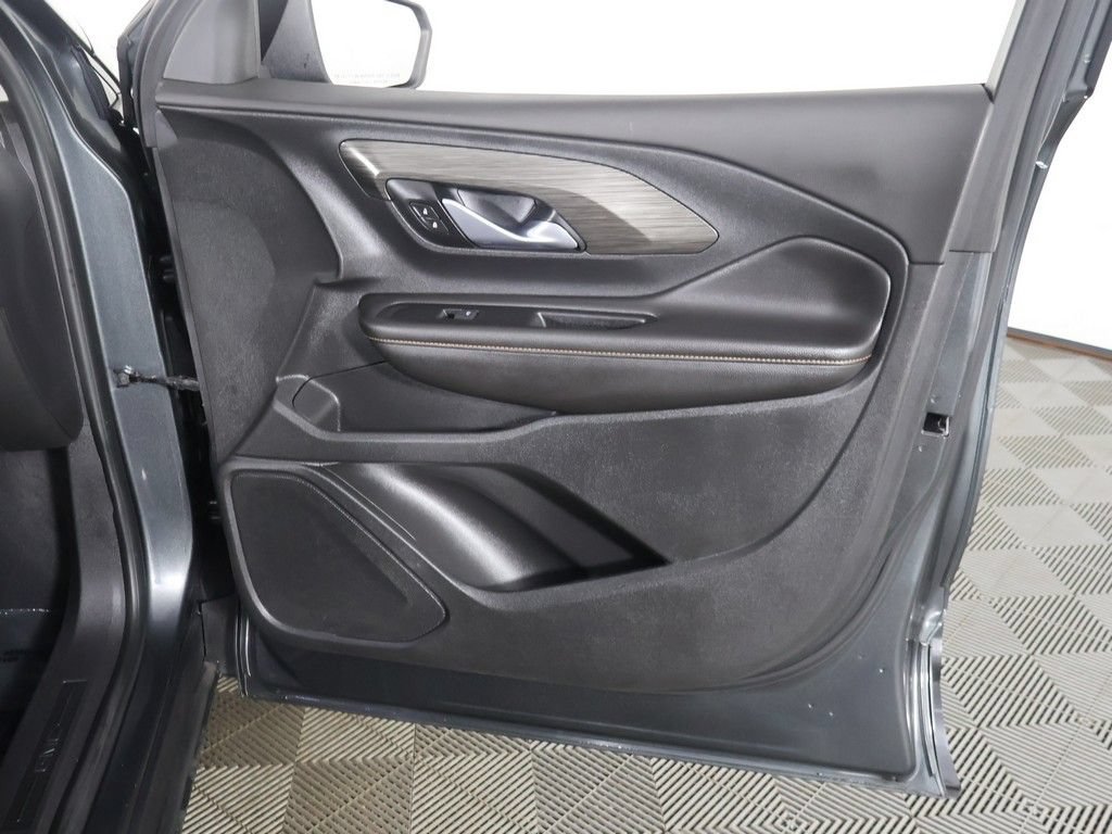 Used 2019 GMC Terrain SLT w/ Black Edition AWD/4WD image 21