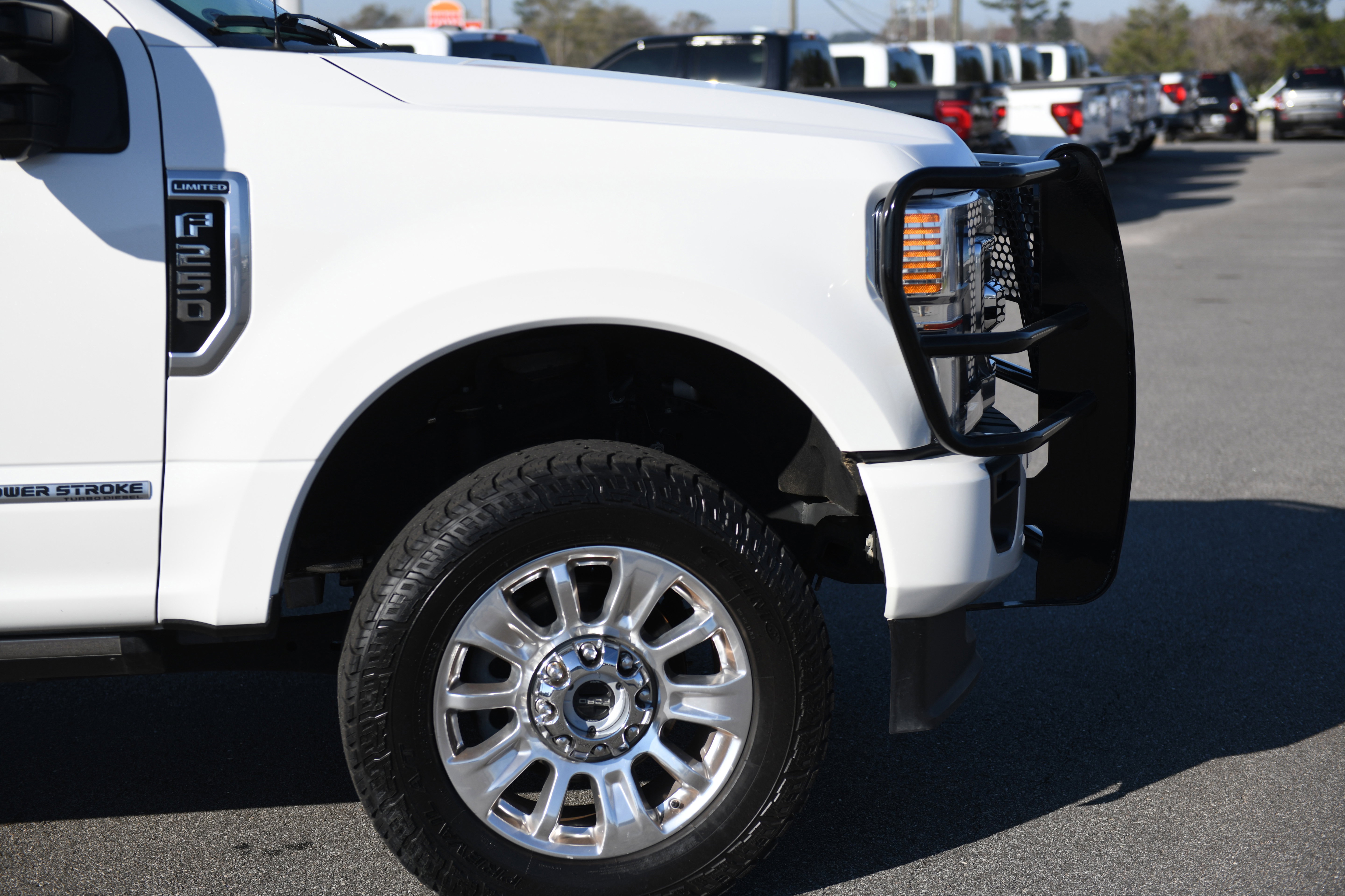 Used 2020 Ford F250 Limited image 3