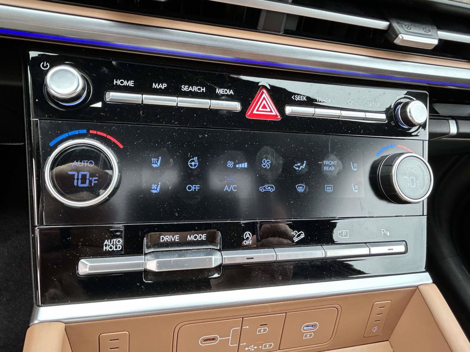 Certified 2026 Hyundai Santa Fe Limited FWD image 19